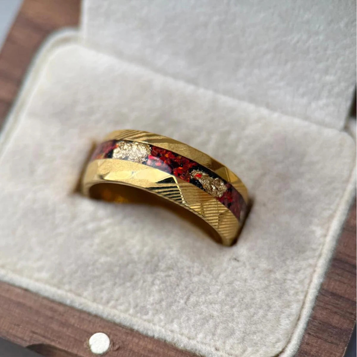 Golden Damascus ring for man anillos bague homme pareja de compromiso fashion jewelry wedding bands red opal engagement rings