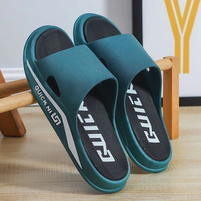 Moda masculina chinelos pvc sola macia antiderrapante flip flops ao ar livre fundo grosso sandálias de praia casa banheiro casais chinelos novo