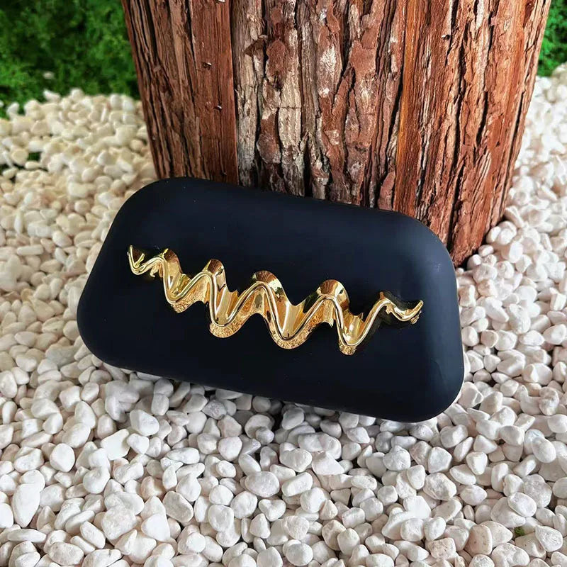 Elegant Velvet Evening Clutch for Women