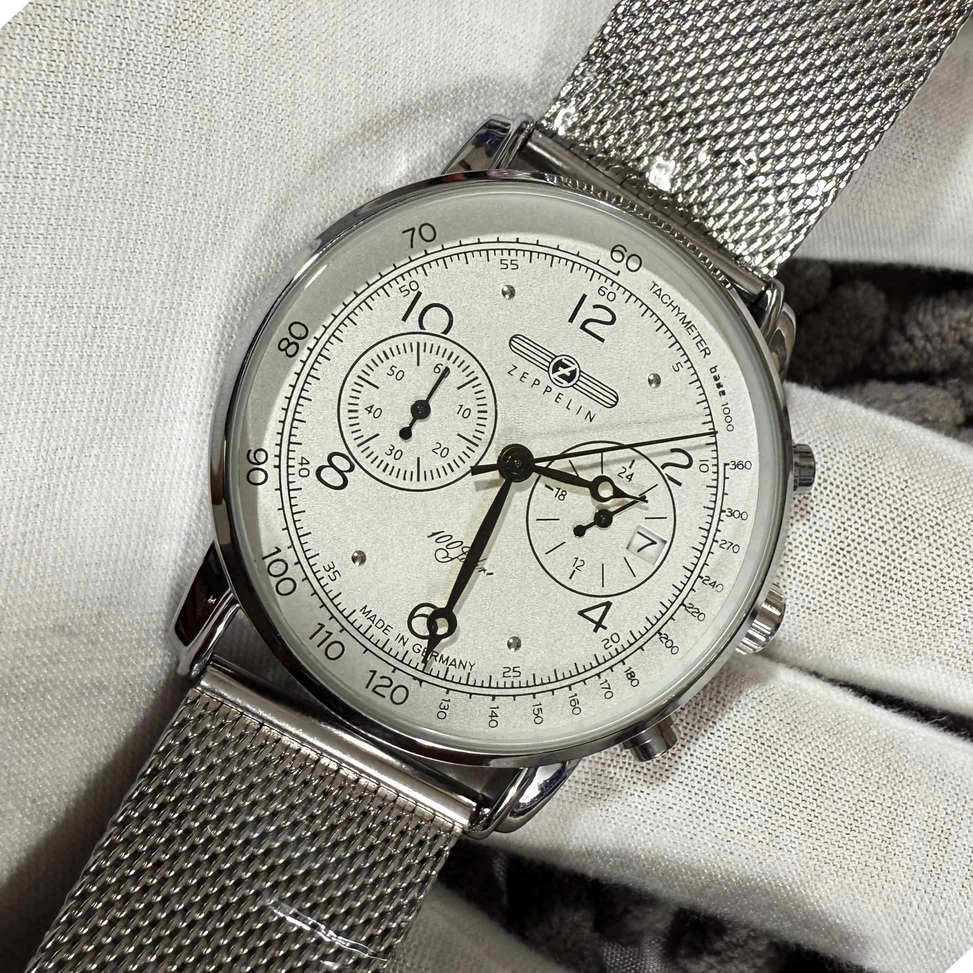 2026 New Zeppelin Light Luxury Retro Classic Gift Men's Watch Fashion Business Sports Multi Functional Five Pin Quartz Watch