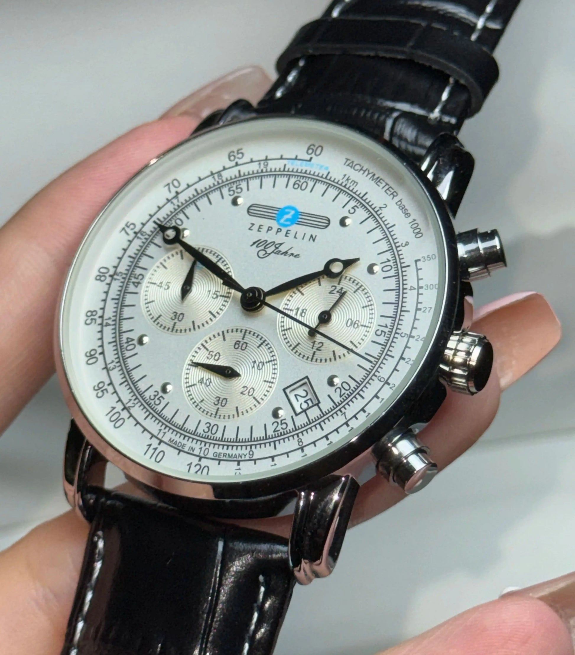 2025 New Zeppelin dirigeable Version commémorative montre pour hommes rétro affaires loisirs montre pour hommes montre de mode