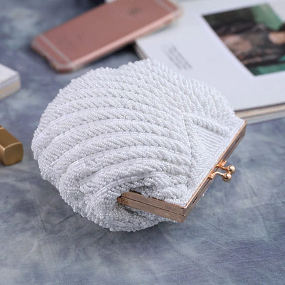 Elegante Pérola Beading Bolsa e Bolsa para Mulheres, Branco Shell Pochette, Senhora Bordada, Banquete de Casamento, Bolsa Noite