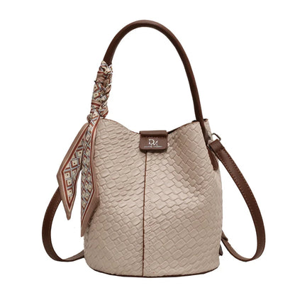 Elegant Women's Bucket Bag with Woven Effect