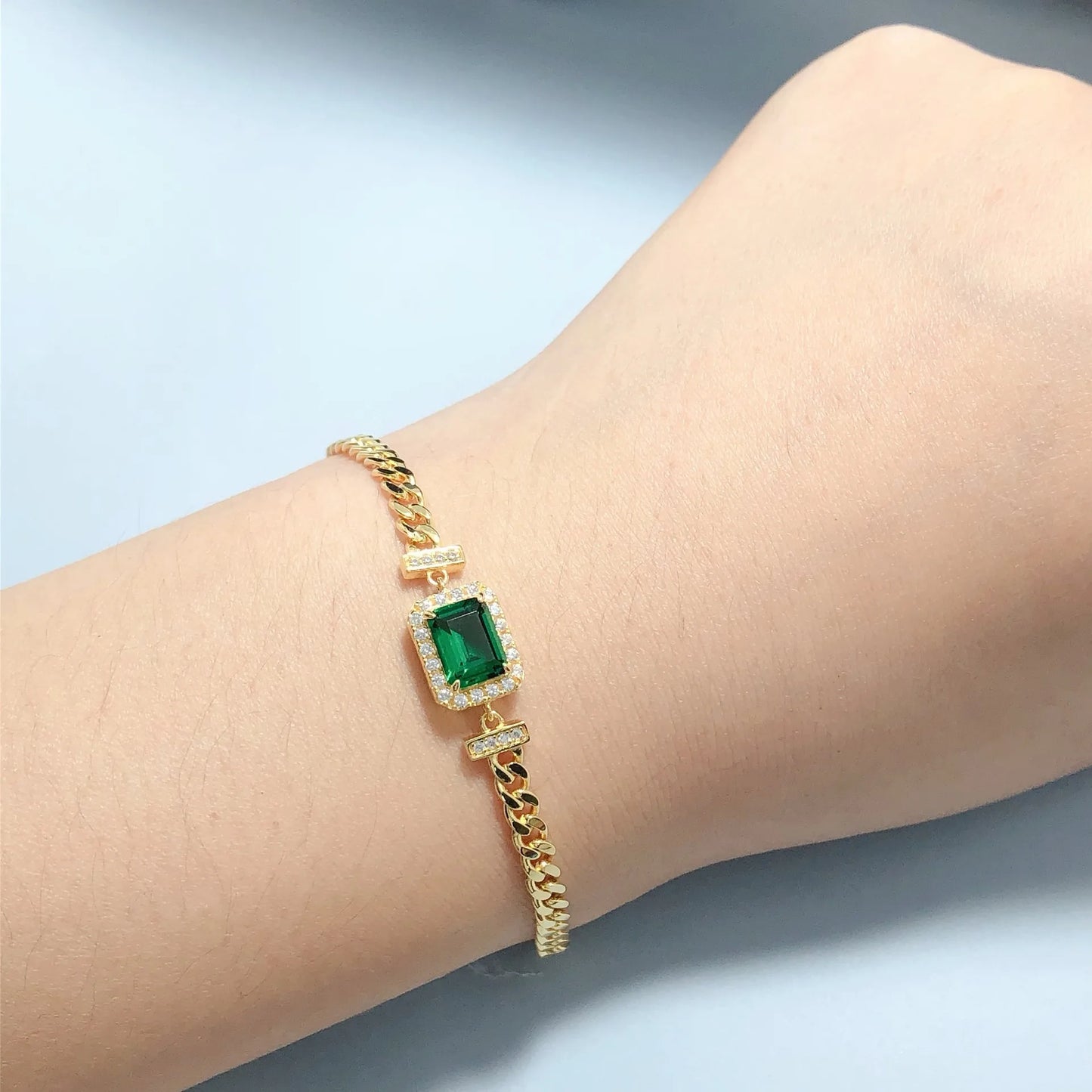 Luxury 100% Real 18k Gold  Women's Vintage Emerald Diamond Bracelet Square Moissanite Bracelet