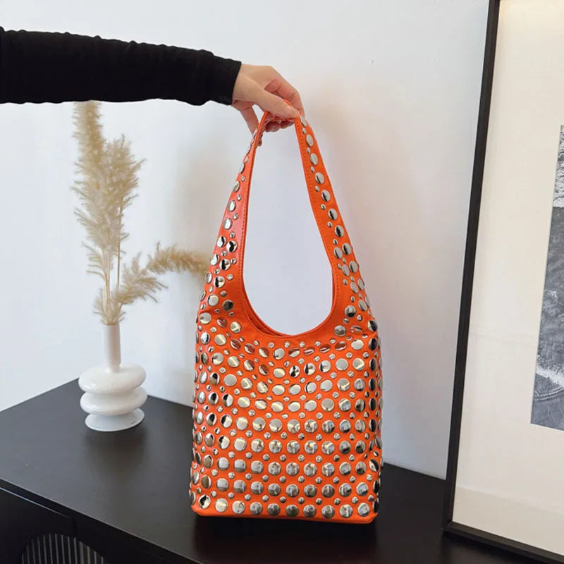 Bolsa de ombro cravejada feminina y2k 90s estilo punk meninas axilas bolsa de embreagem macio couro do plutônio senhora hobo bolsa balde
