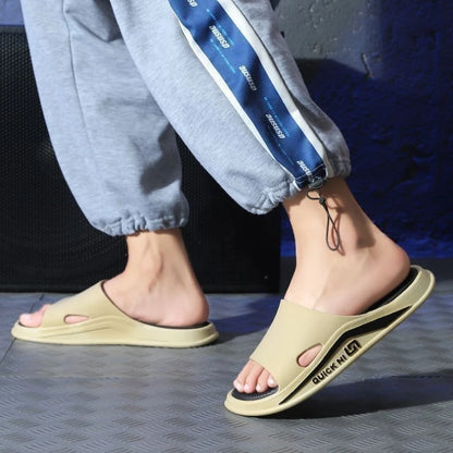 Moda masculina chinelos pvc sola macia antiderrapante flip flops ao ar livre fundo grosso sandálias de praia casa banheiro casais chinelos novo