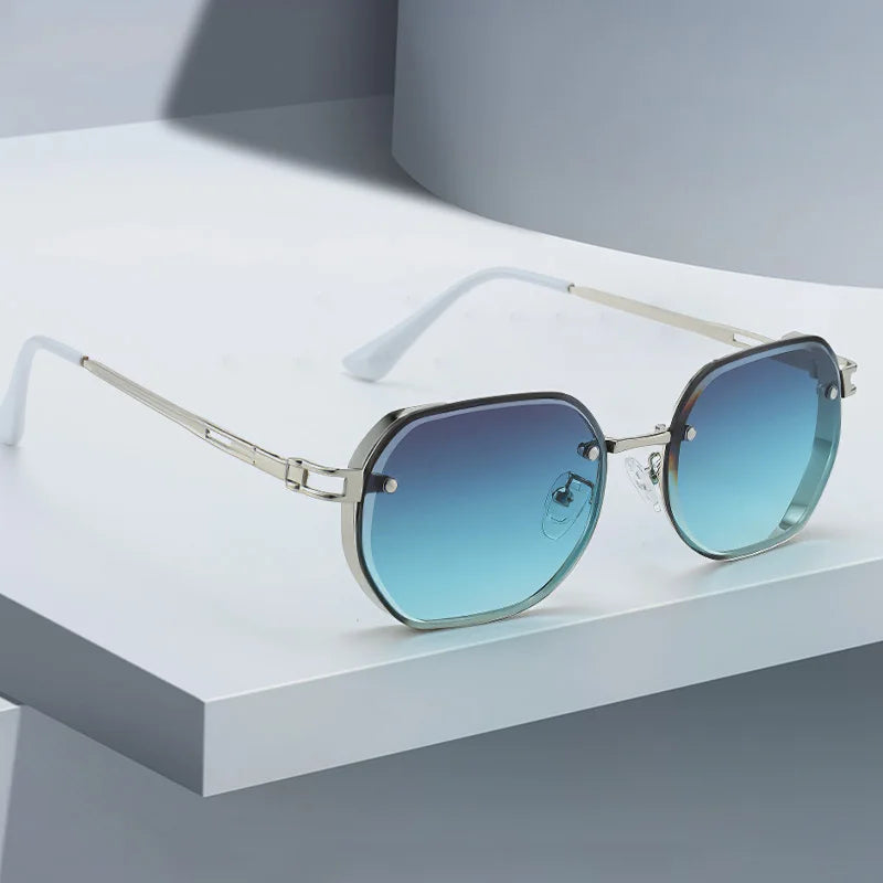 2025 novo em óculos de sol para mulheres armação preta borda dourada decoração moda lente preta óculos de sol feminino